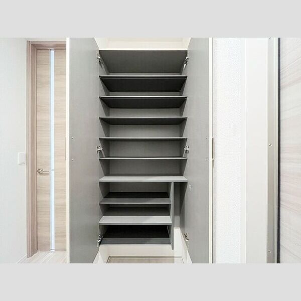 コンフォール古市場 ANNEX 玄関