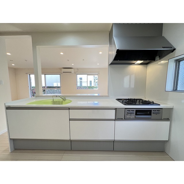 柿の木坂１丁目戸建A号室 3口ガスシステムキッチン