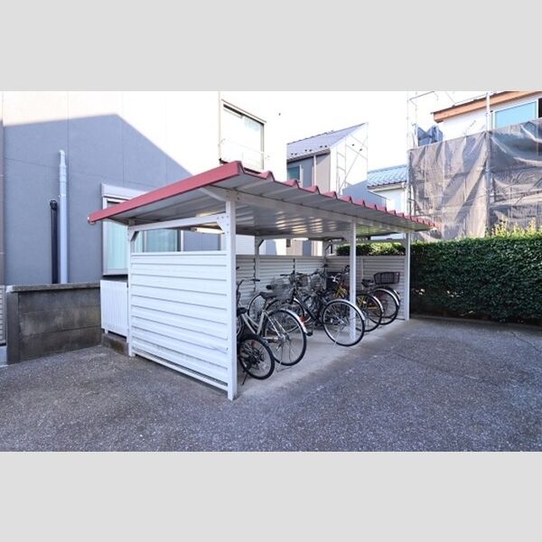 キャピタル高松台 屋根付自転車駐輪場