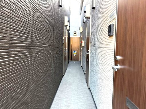 アーヴェル浅間台106号室 ロビー