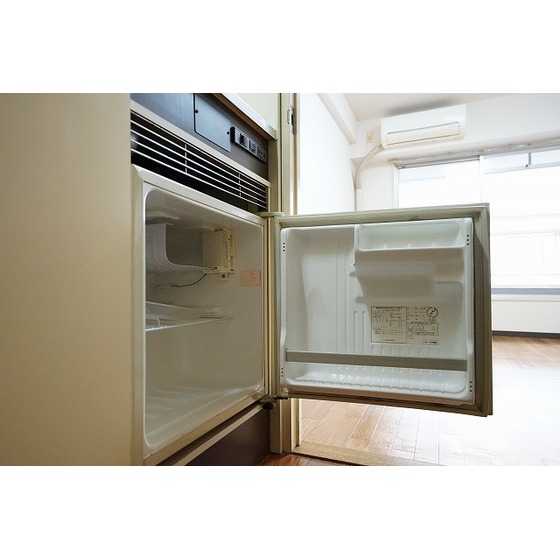 アムス小岩ＷＥＳＴ0412号室 ミニ冷蔵庫