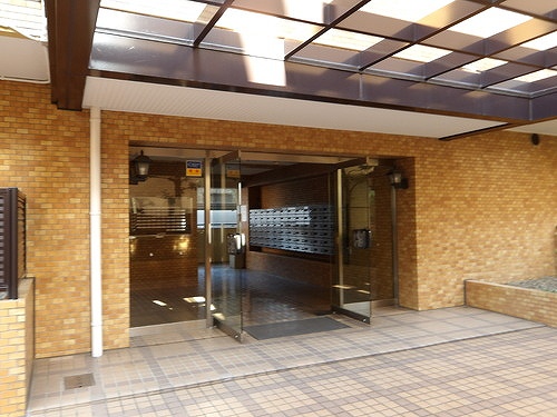 ライオンズマンション川口第１０ エントランス　２０２５年４月撮影