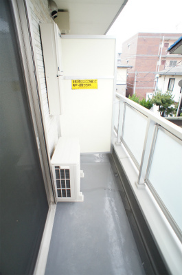 リブリ・カーロポンテ バルコニー