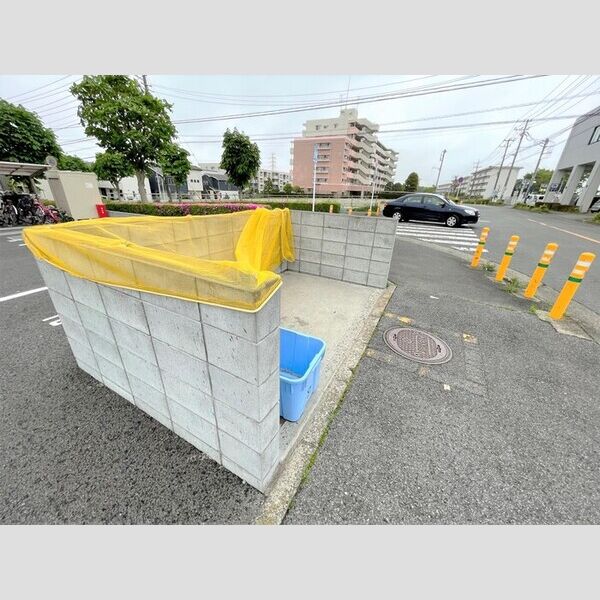 グレイスコート湘南 ごみ集積所