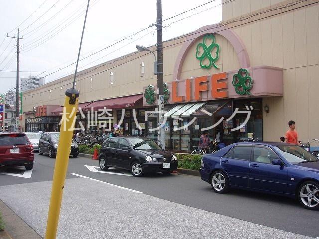 ファミネス中沢3階 ライフ中野新井店