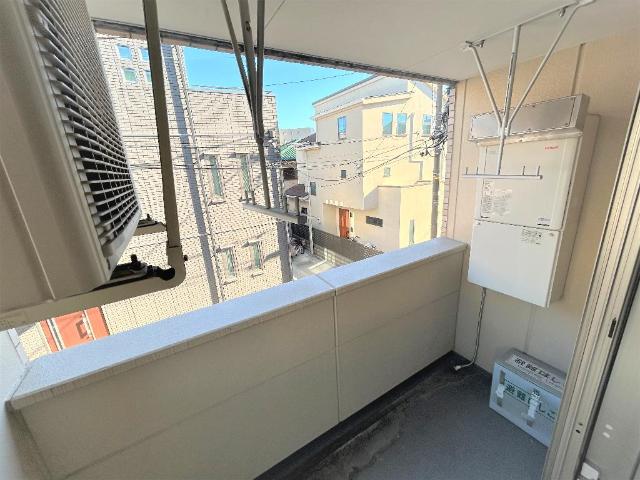 Ｃｈａｔｏｎ Ｂｌａｎｃ201号室 ベランダ