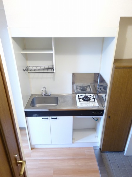 ロイヤルガーデン千鳥町 キッチン