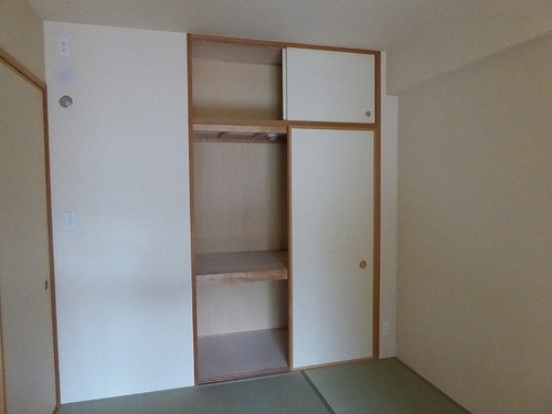 ライオンズマンション馬込マークヒルズ 押入　※2014年7月撮影