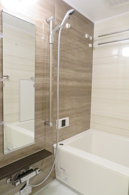 ガーラ・プレシャス赤坂見附 追炊機能、浴室乾燥機付きバス