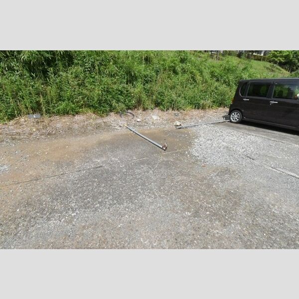 モンターニャ107号室 駐車場