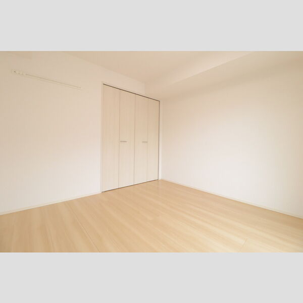 ロイジェントパークス レイクタウン Ⅲ　O 洋室