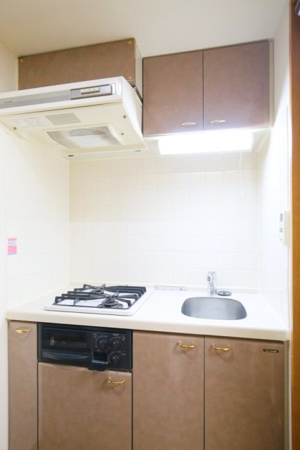 菱和パレス渋谷西壱番館 システムキッチン（2口ガスコンロ・グリル付）
