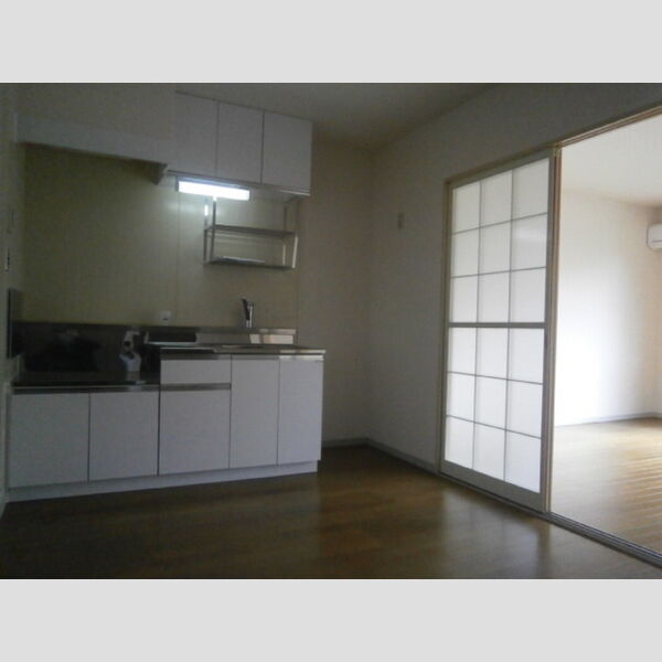 ファミール栄　Ⅰ キッチン