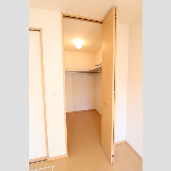 ウィルモアK・Ⅱ108号室 同建物別部屋の参考画像