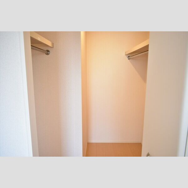 クレスト登戸 ウォークインクローゼット