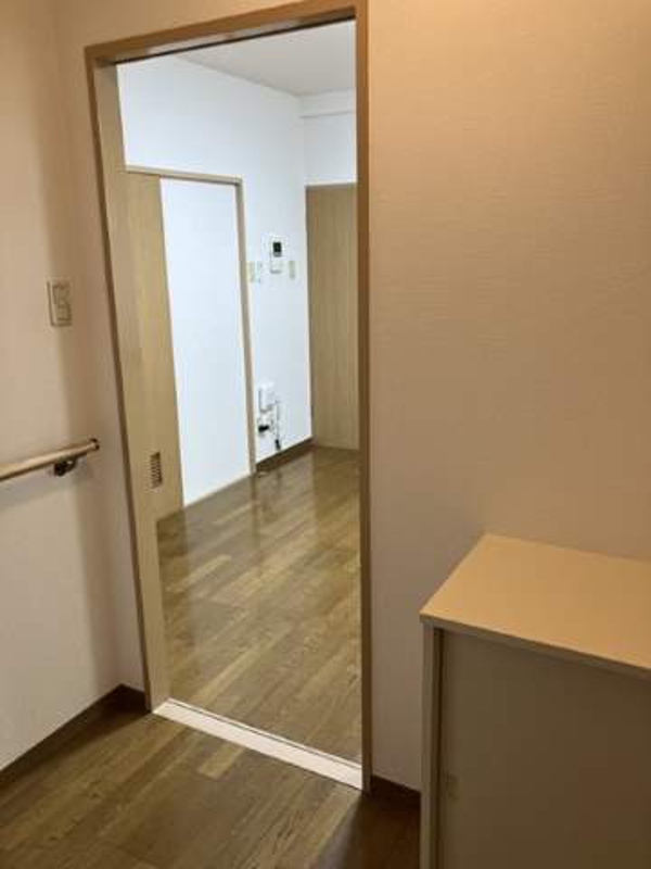 シャルマン2階 玄関