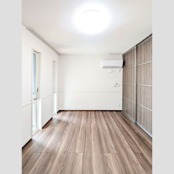 ノーブルパレス芝中田101号室 洋室