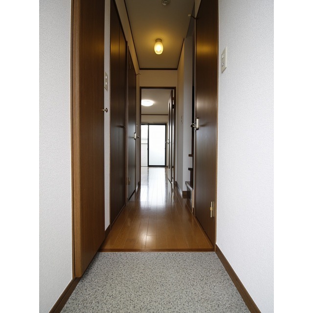 アムール 金谷 玄関