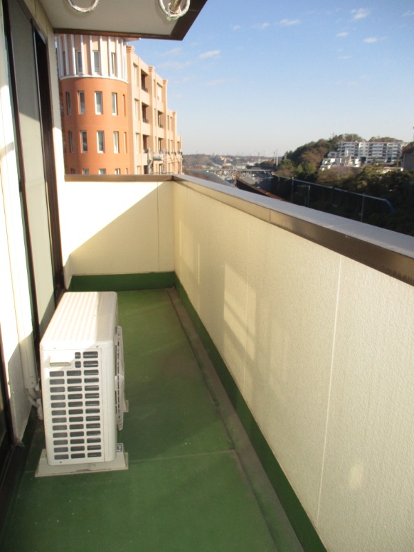 ヒルズヴァンベールD棟 バルコニー