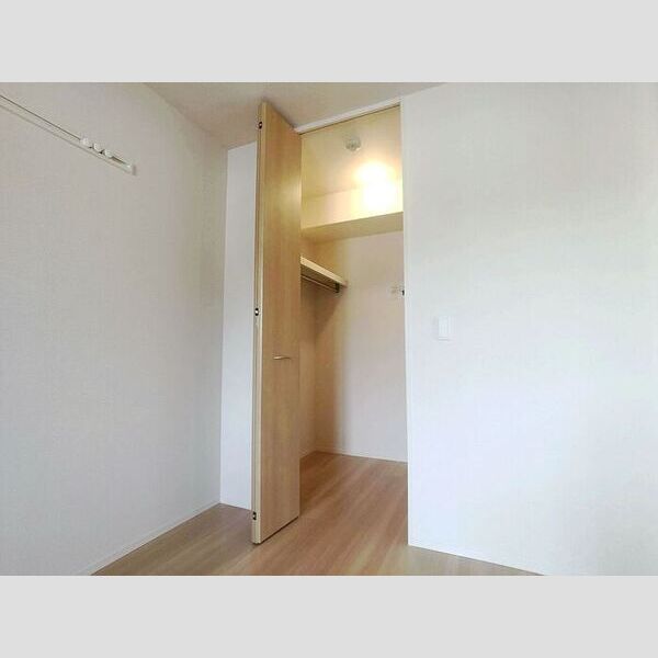 Calore湘南　3階 洋室　収納