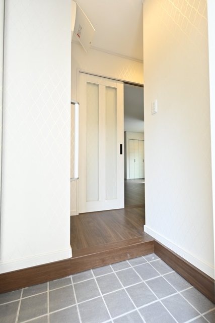 ルア浜田山1階 玄関