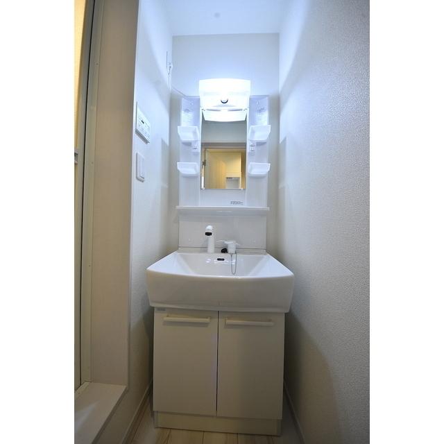 GLADⅠ京成小岩（グラッドワン）3階 収納