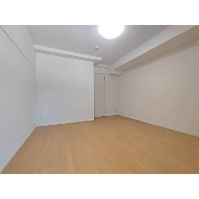 プレール・ドゥーク赤塚102号室 内観