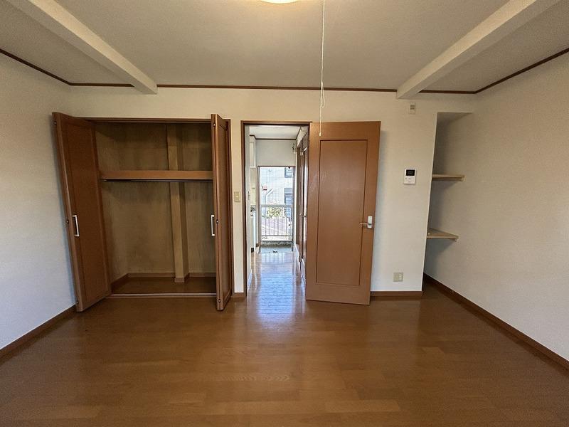 コーポリバーサイド 収納