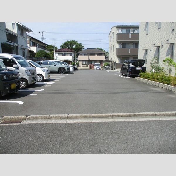 サンブライト　A 駐車場