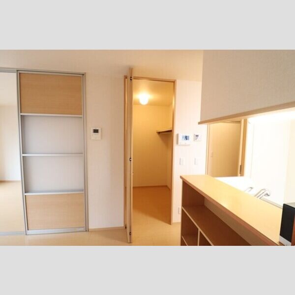 MTアーバンコート101号室 ウォークインクローゼット