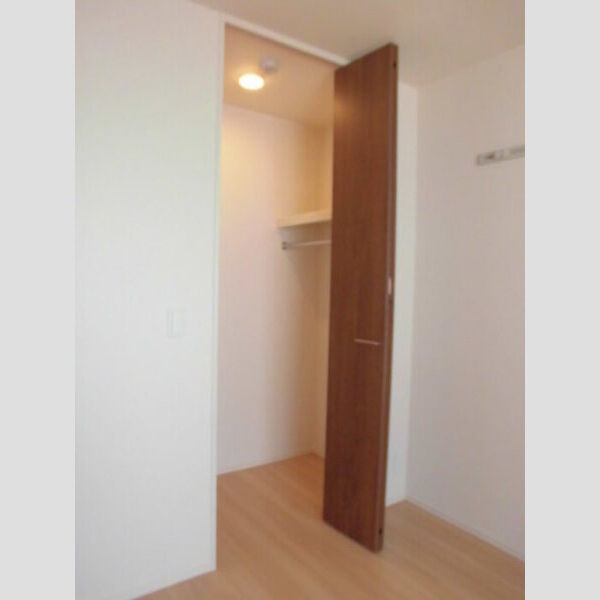 リーフハイツ305号室 クローゼット