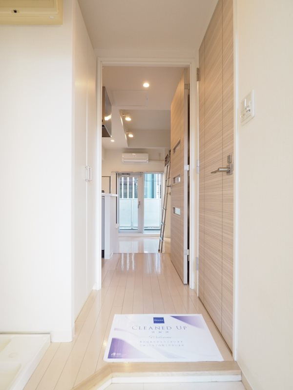 レジディア大森東2階 玄関