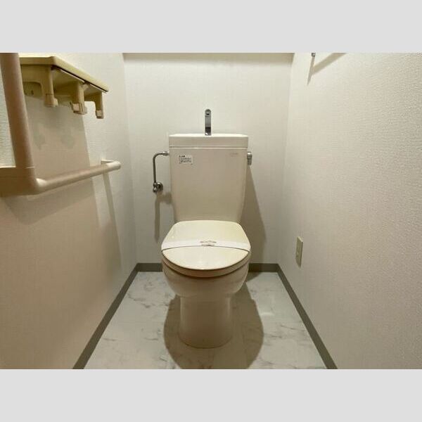 モニュメントスクウェア　参番館107号室 参番館107号室　トイレ