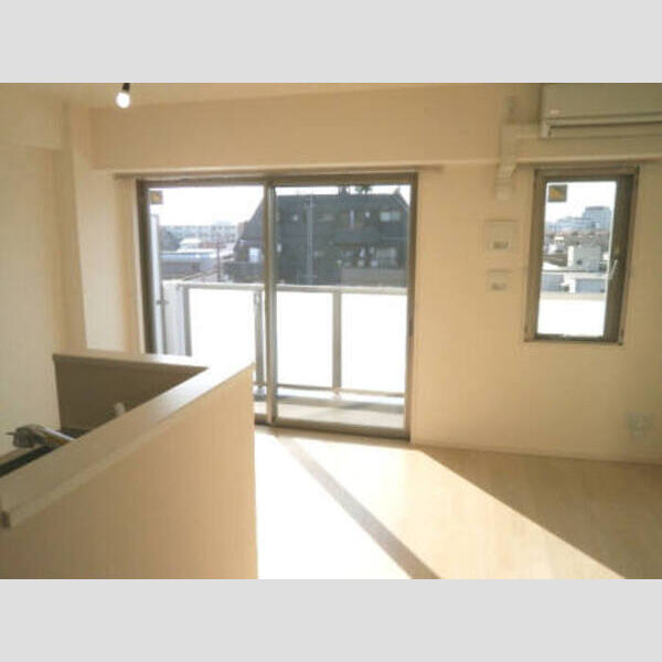 RISE UP 503リビング