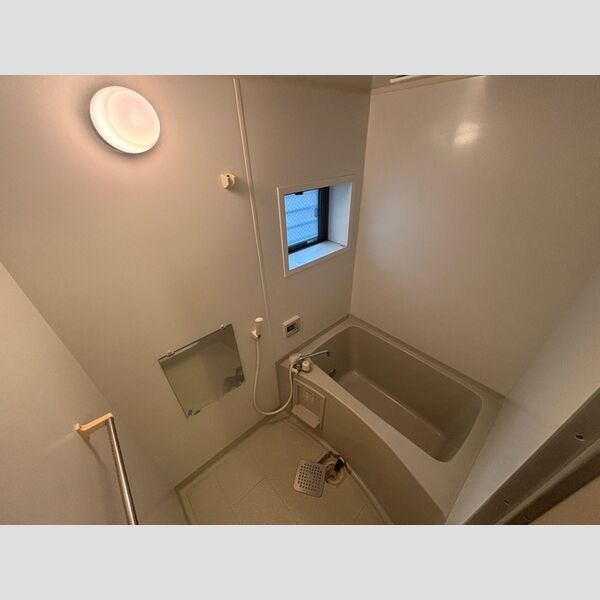 ラ・セゾン　壱番館201号室 お風呂