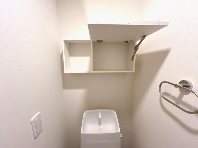 ルナーヴィラージュ 上部収納