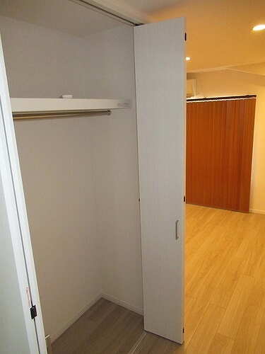 ライオンズマンション鎌倉由比ガ浜4階 クロゼット　※2025年09月の写真