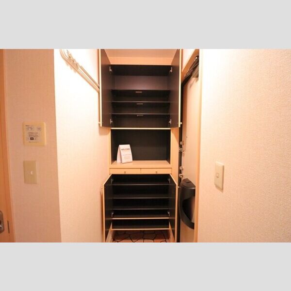 アットイーズ　Ⅴ シューズボックス