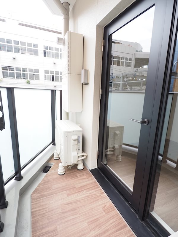 レジディア中目黒Ⅲ2階 バルコニー