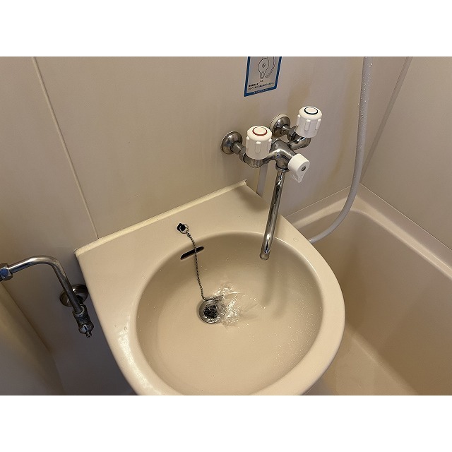 エレガンス綾瀬６0807号室 内観