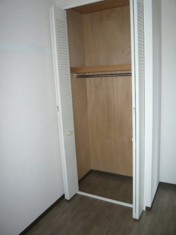 ヴェルドミール幸 収納