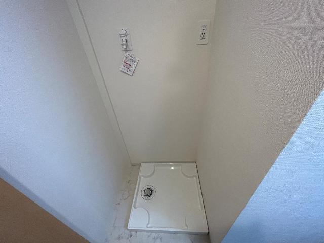 ｐｒｉｍａｖｅｒａ綾瀬　-プリマヴェラ綾瀬-101号室 洗濯機置場