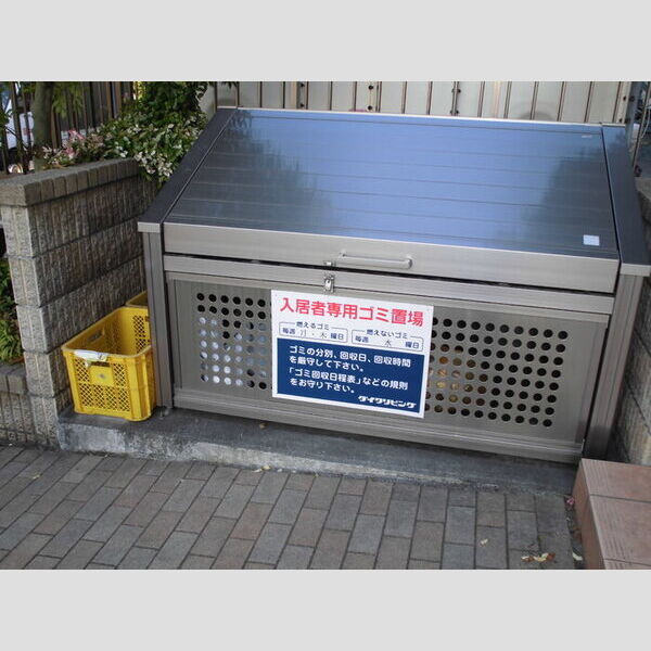 エスパシオ303号室 入居者専用ゴミ置き場