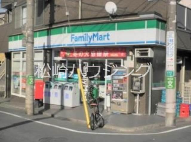 クローバーハイツ桜台 ファミリーマート　氷川台