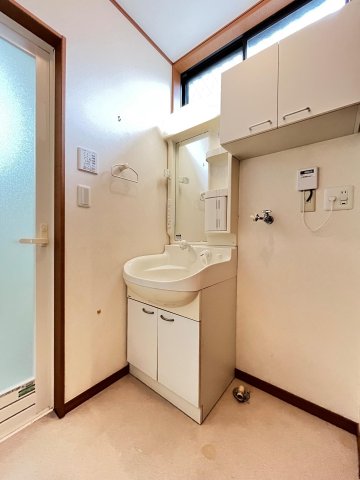 東越谷戸建 戸建ならでは広々脱衣所