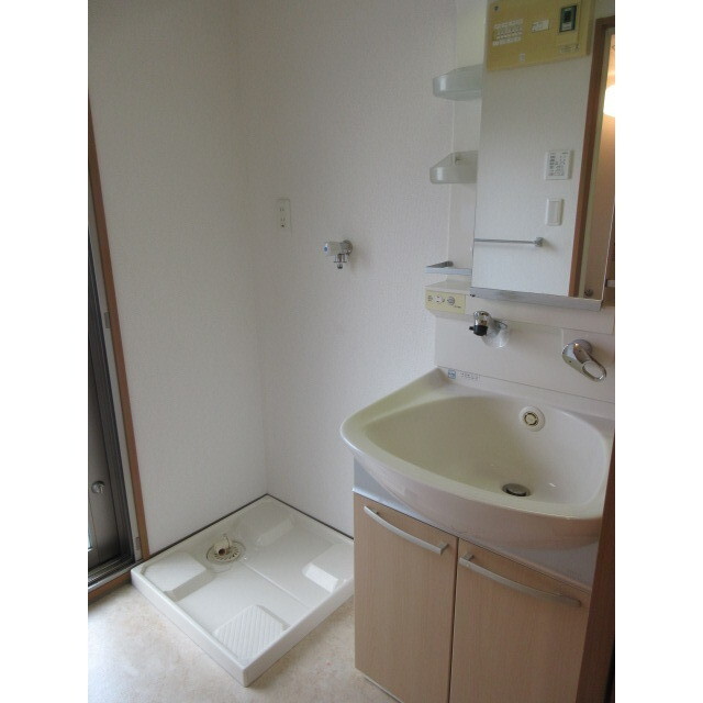 モトウィングヒルズ4階 内観