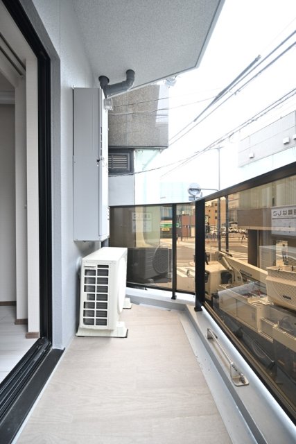 ＧＲＡＮＳＩＴＥ　ＮＡＫＡＭＥＧＵＲＯ2階 バルコニー