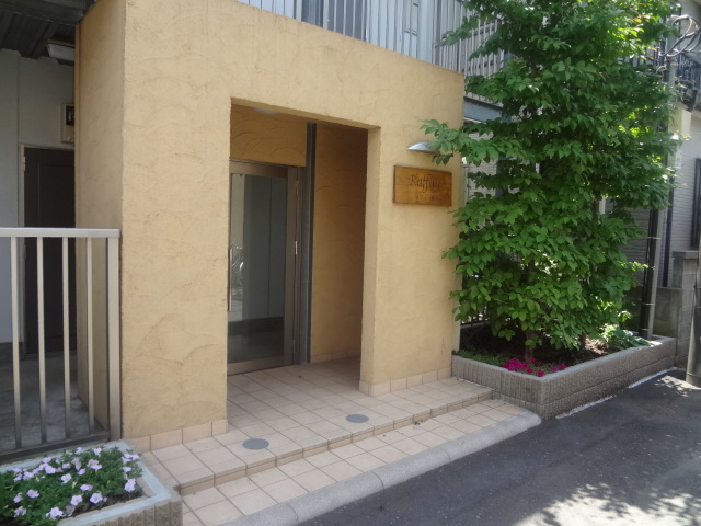 ラフィーネ0105号室 エントランス
