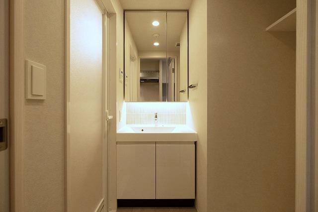 Lighthouse西新宿3階 洗面所