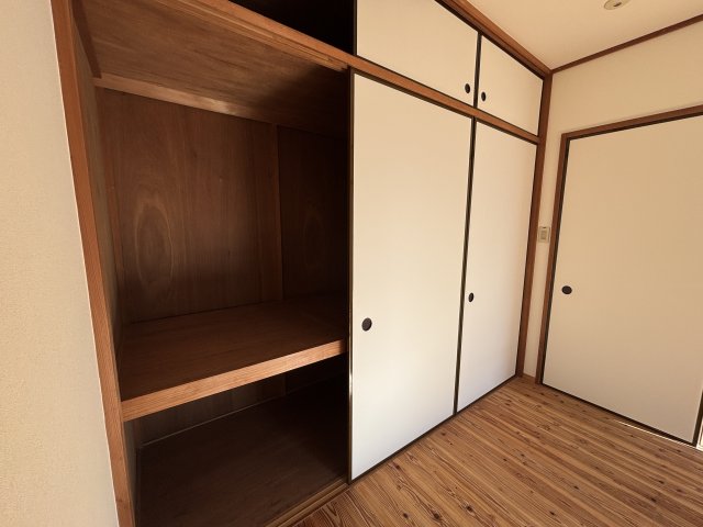 ベルカーサ橋本 収納